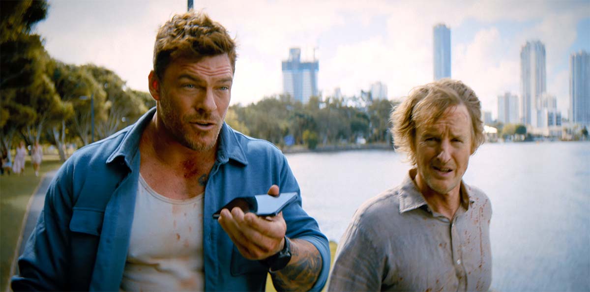 Alan Ritchson újra hozza a Jack Reacher karaktert a Runner izgalmas első előzetesében